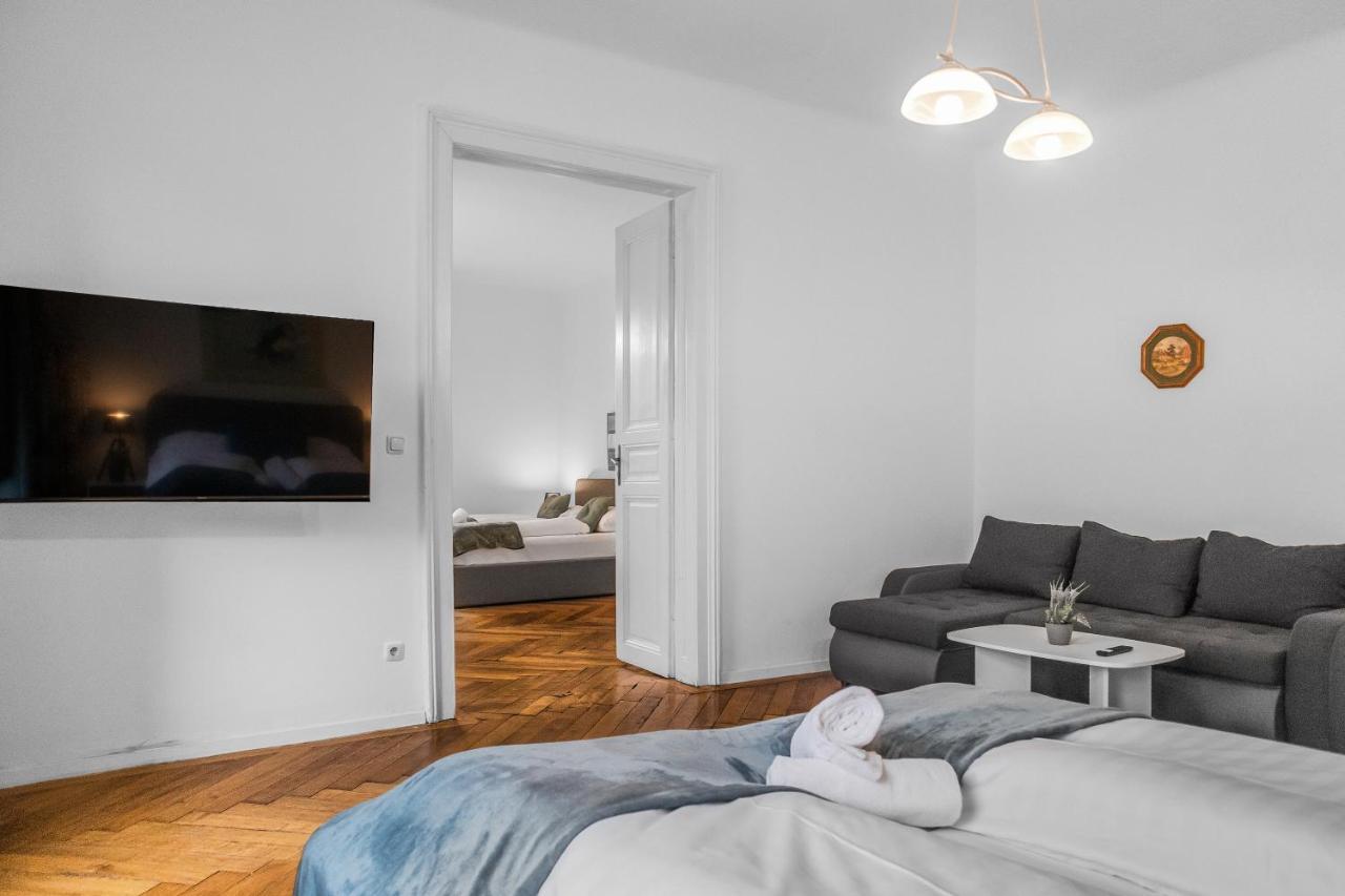 Roomy 2Br Apt. Near Akh -Perfect For Longstays Wien Exteriör bild